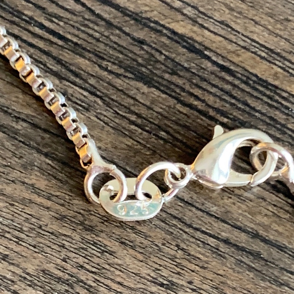 Silver (925) chain & charm - Picture 2 of 6